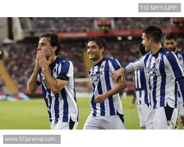 巴塞罗那惨遭逆转，皇马登顶西甲榜首位置