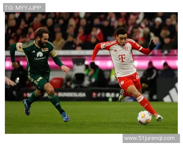 拜仁慕尼黑轻松胜门兴，再添一胜继续领跑德甲积分榜