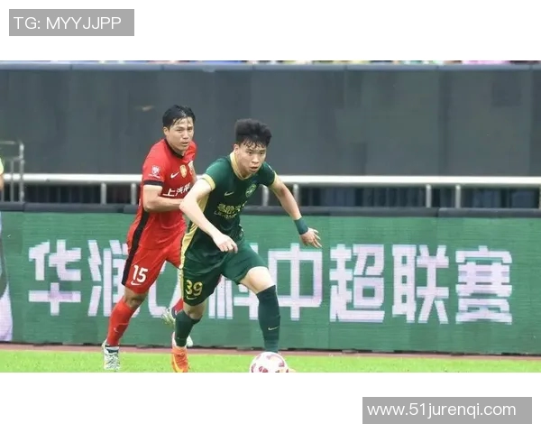 杭州绿城宣布联赛首轮主场比赛改在云南举行，球迷纷纷表示期待球队新赛季表现